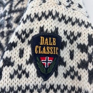 DALE OF NORWAY Classic Wool Sweater